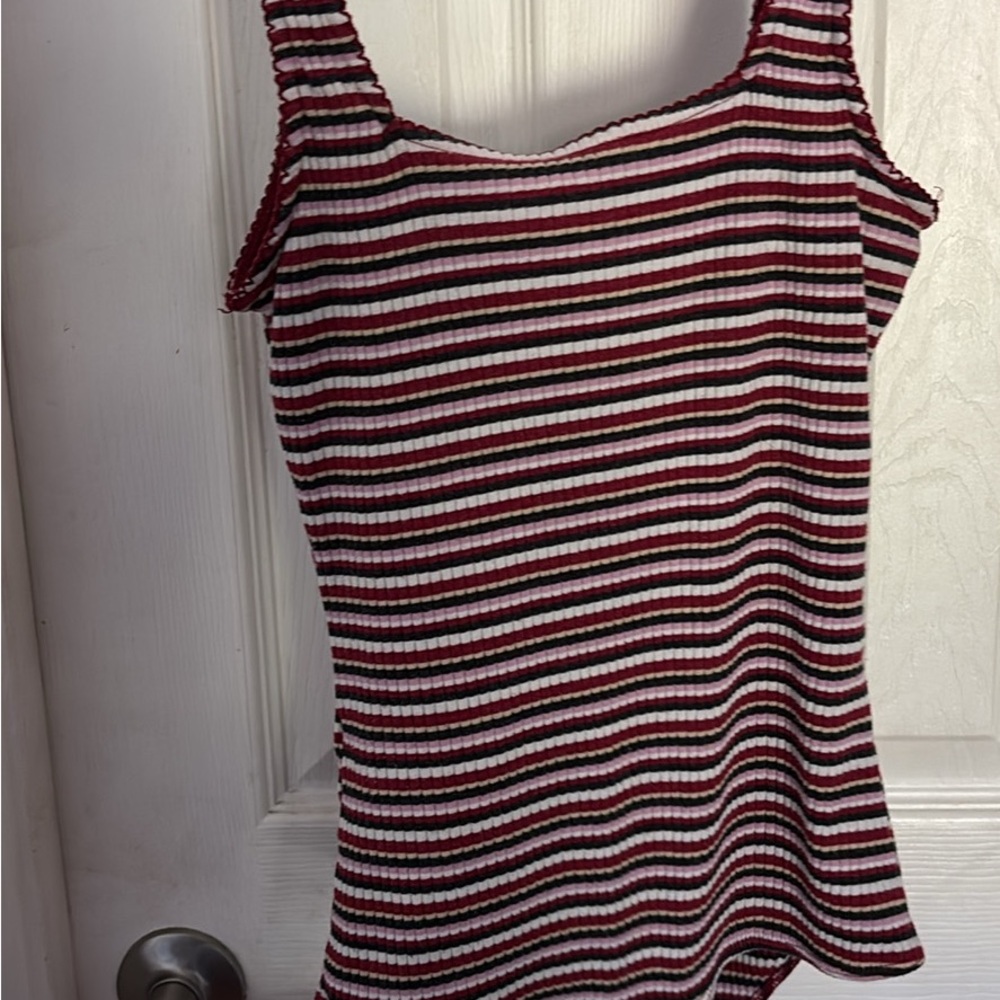 Hollister Red Ribbed Sleeveless Tank Top - Picture 2 of 3